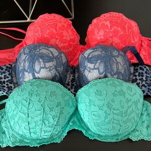 3 Victoria’s Secret push-up bras 34C